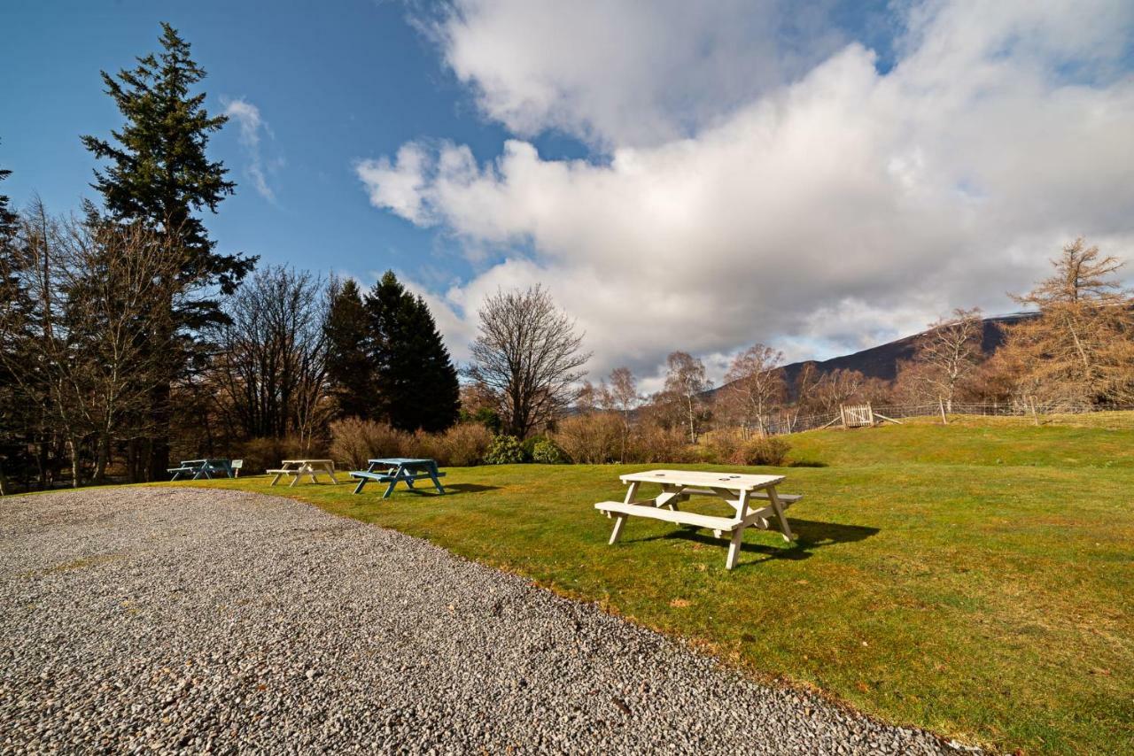 The Rowan Tree Country Hotel Aviemore Exterior photo